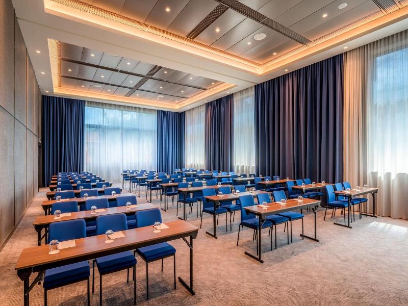Geneva Marriott Hotel image