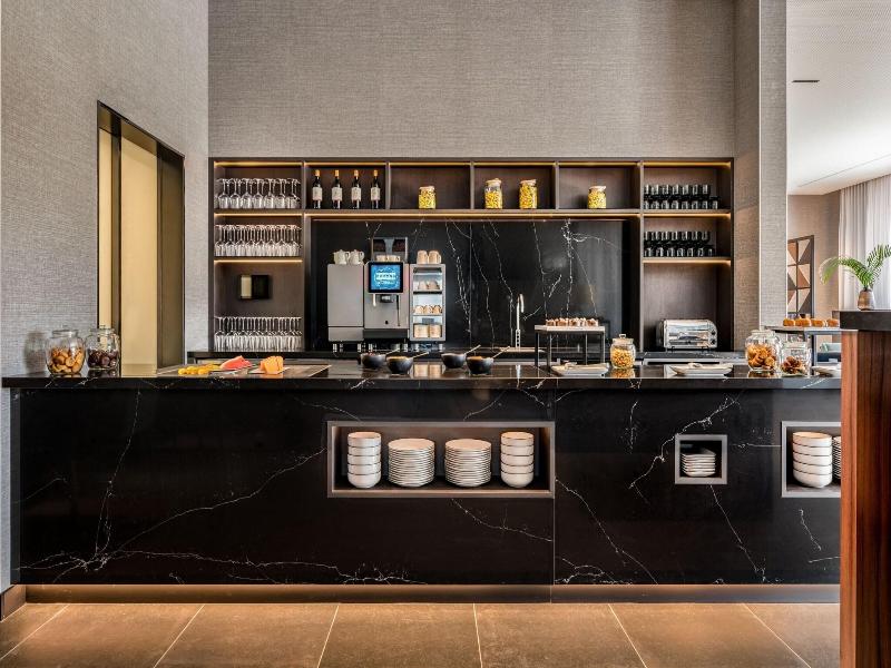 Geneva Marriott Hotel image