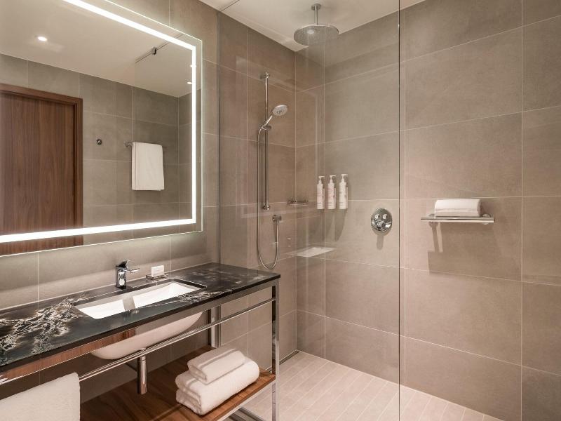 Geneva Marriott Hotel image