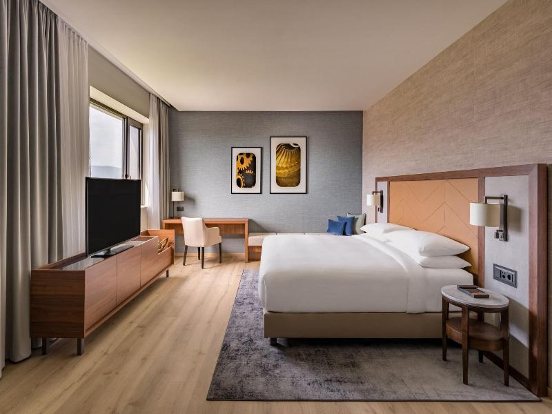 Geneva Marriott Hotel image