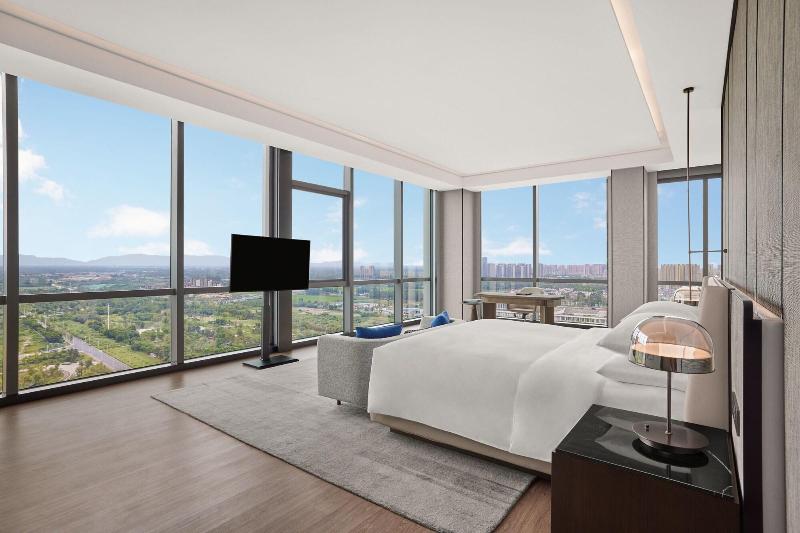 Sheraton Chengdu Pidu image