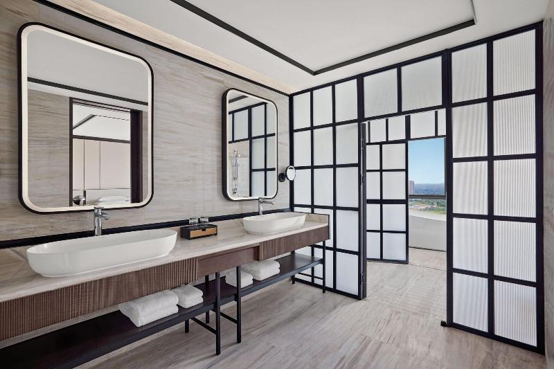 Sheraton Chengdu Pidu image