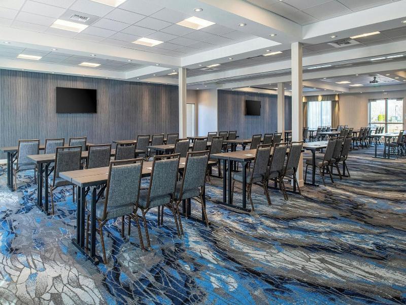 Fairfield By Marriott Inn Suites Winters Davis image