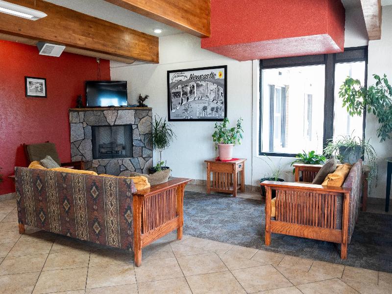 Super 8 By Wyndham Newcastle Wy image