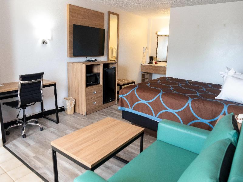 Super 8 By Wyndham Newcastle Wy image