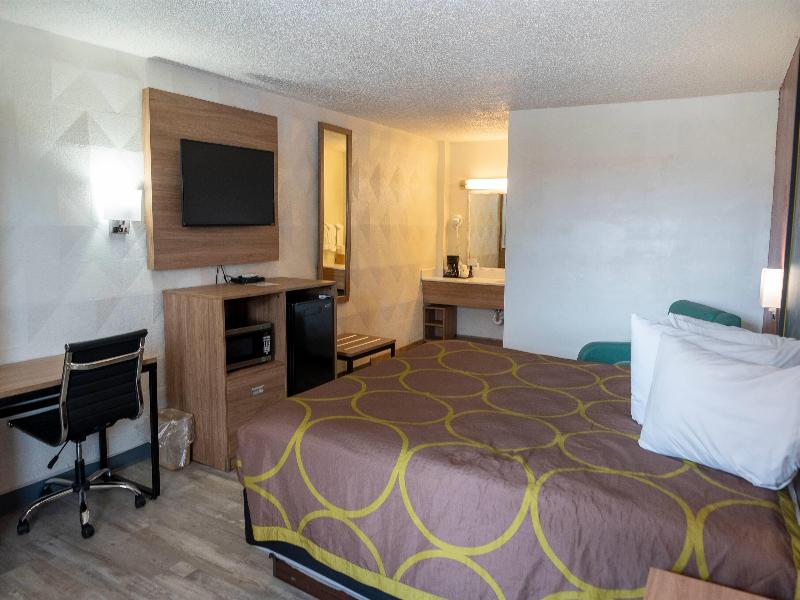 Super 8 By Wyndham Newcastle Wy image