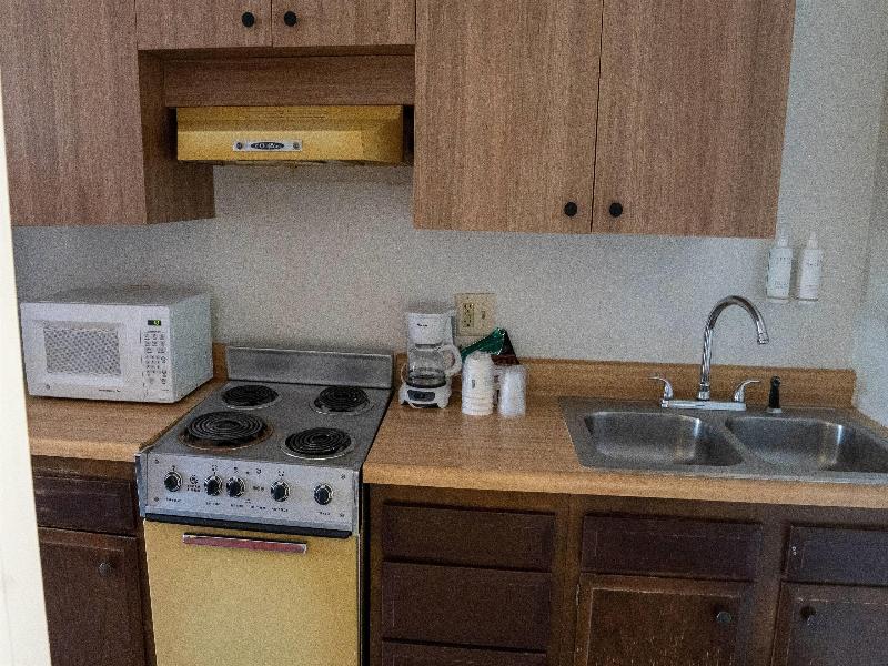 Super 8 By Wyndham Newcastle Wy image