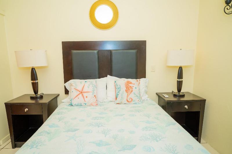 Connie S Comfort Suites image