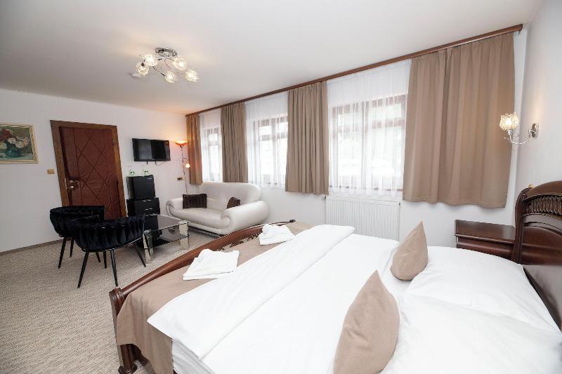 Hotel Jela Nek image