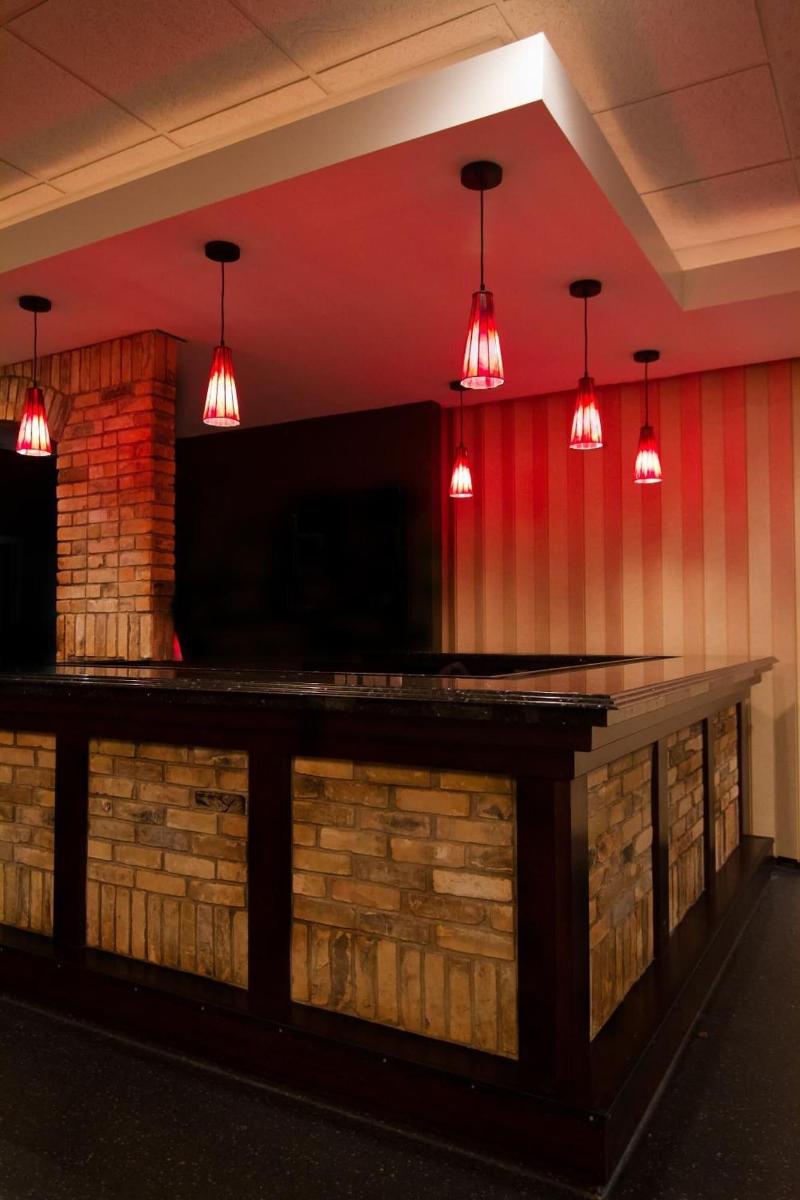 Park West Inn image
