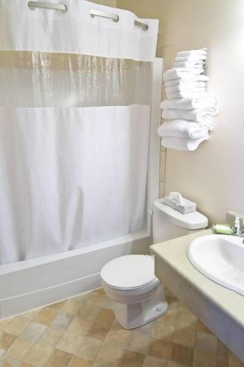 Park West Inn image