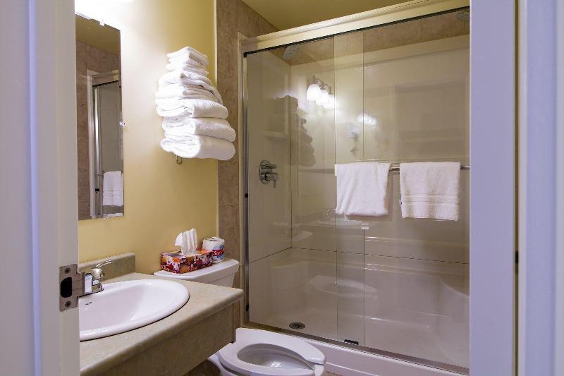 Park West Inn image