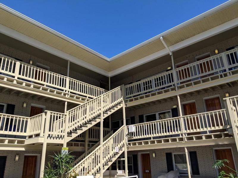 Crystal Sands Motel image
