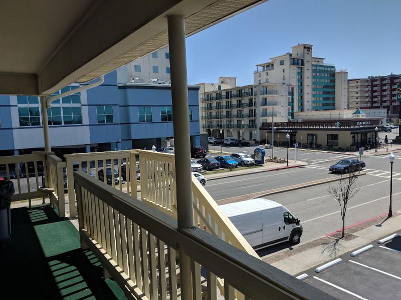 Crystal Sands Motel image