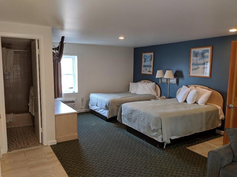 Crystal Sands Motel image