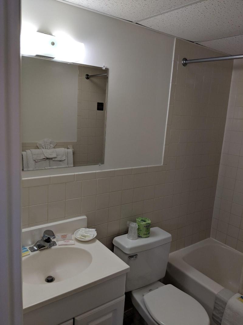 Crystal Sands Motel image