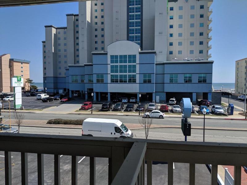 Crystal Sands Motel image
