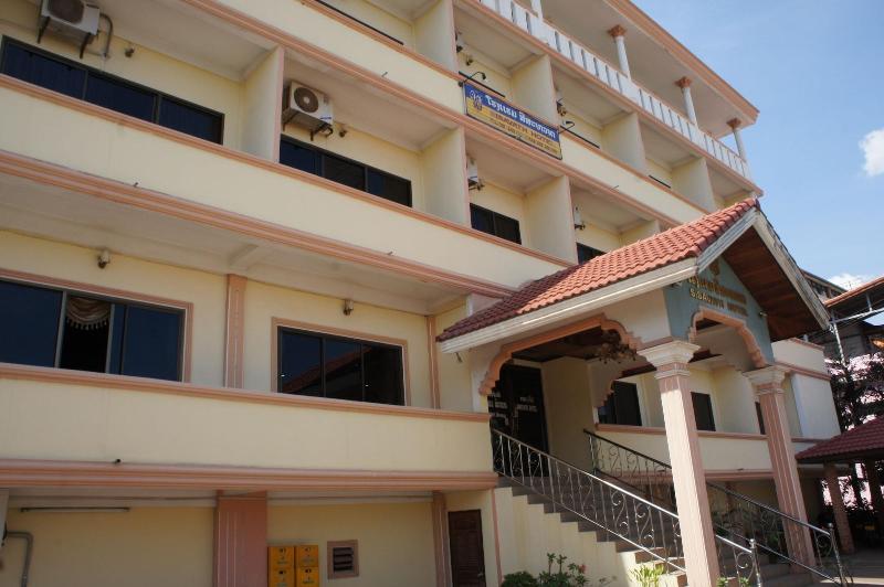 Sisavath Hotel image