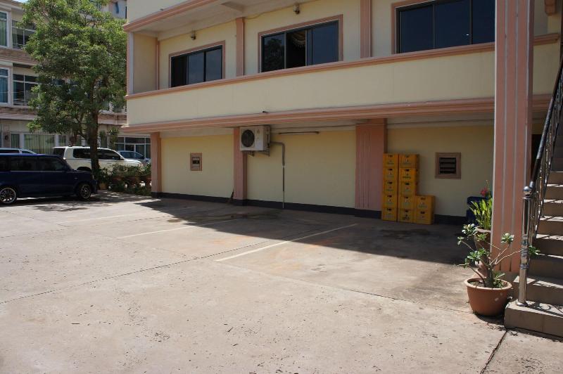 Sisavath Hotel image
