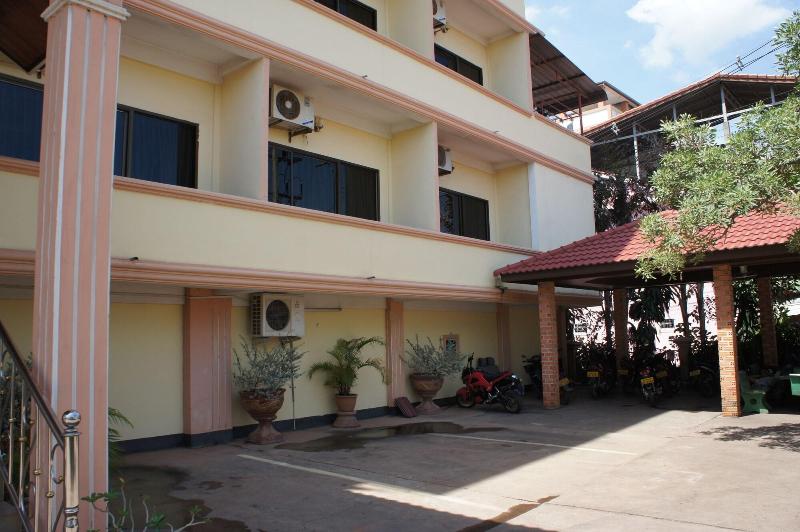 Sisavath Hotel image