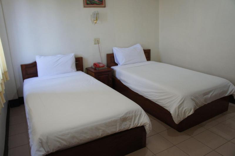 Sisavath Hotel image