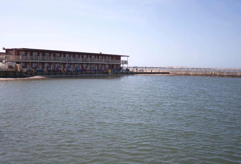 Oceanic Motel image