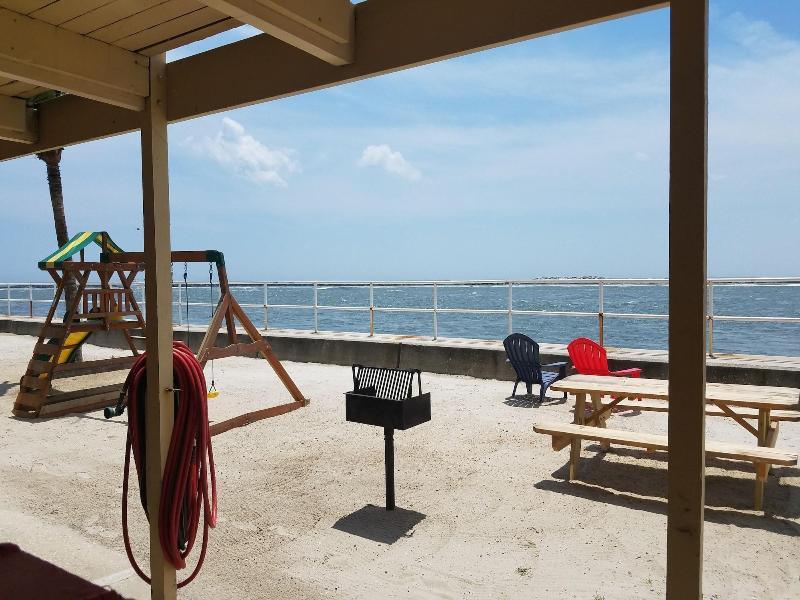 Oceanic Motel image