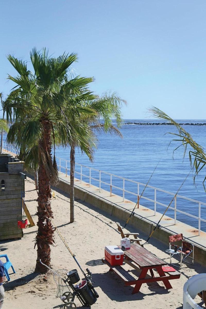 Oceanic Motel image
