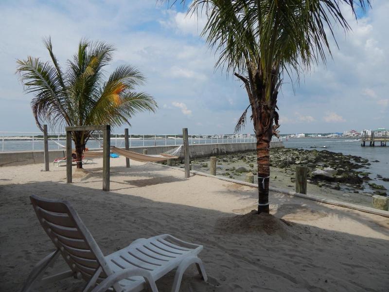 Oceanic Motel image