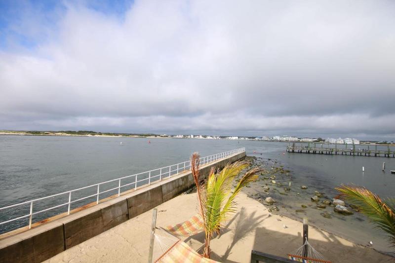 Oceanic Motel image