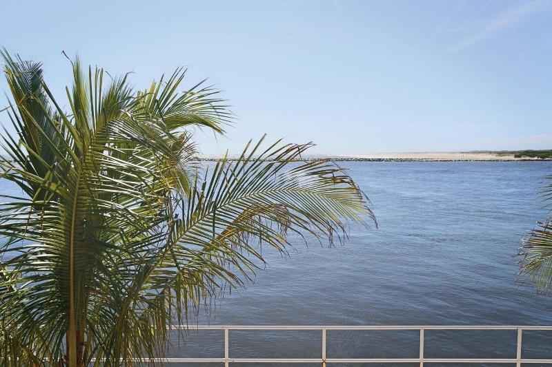 Oceanic Motel image