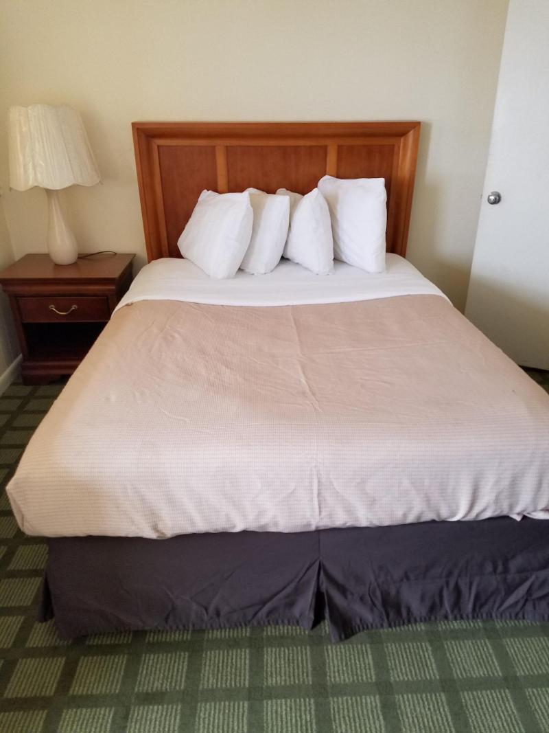 Oceanic Motel image