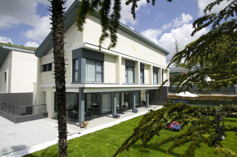 Hotel Spa Niwa image
