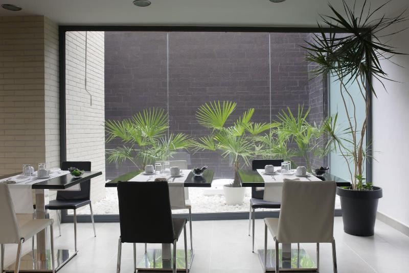 Hotel Spa Niwa image