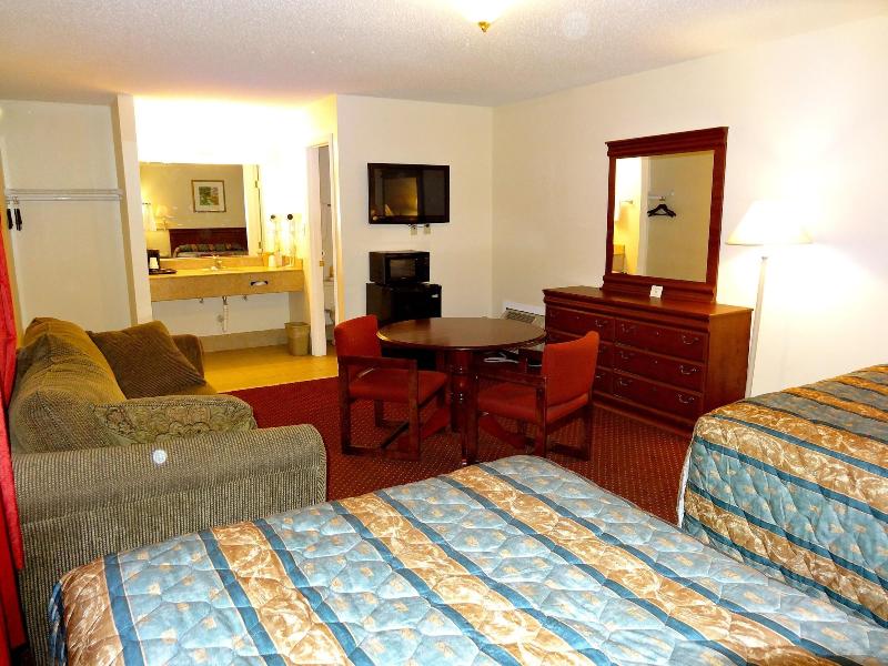 Whispering Pines by Hotel O Whitestone image