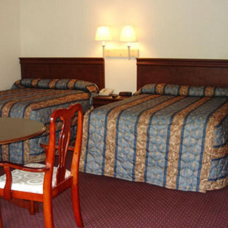 Whispering Pines by Hotel O Whitestone image