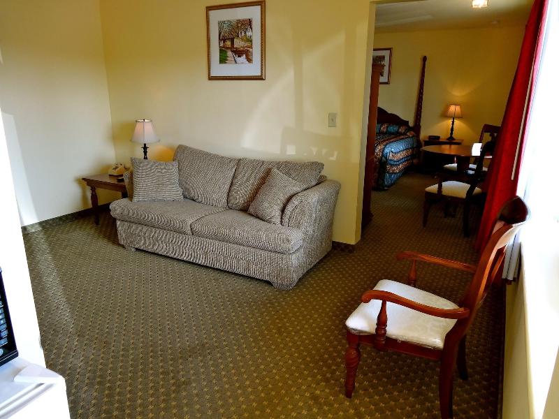 Whispering Pines by Hotel O Whitestone image