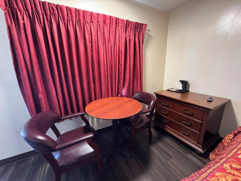 Whispering Pines by Hotel O Whitestone image