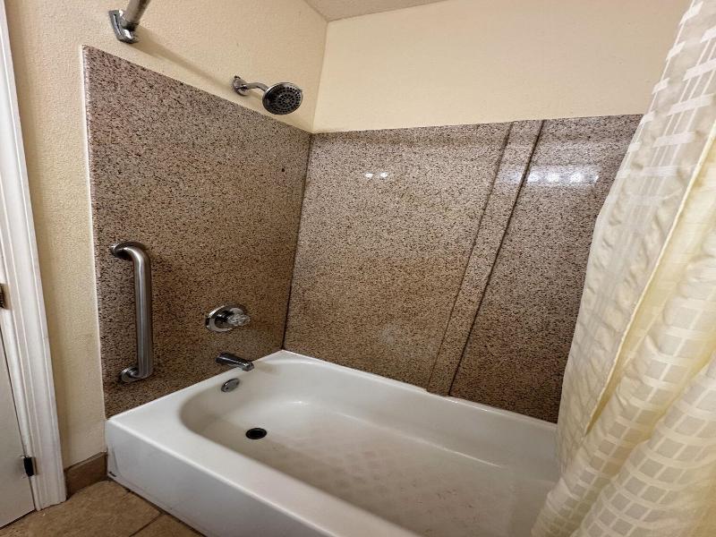 Whispering Pines by Hotel O Whitestone image