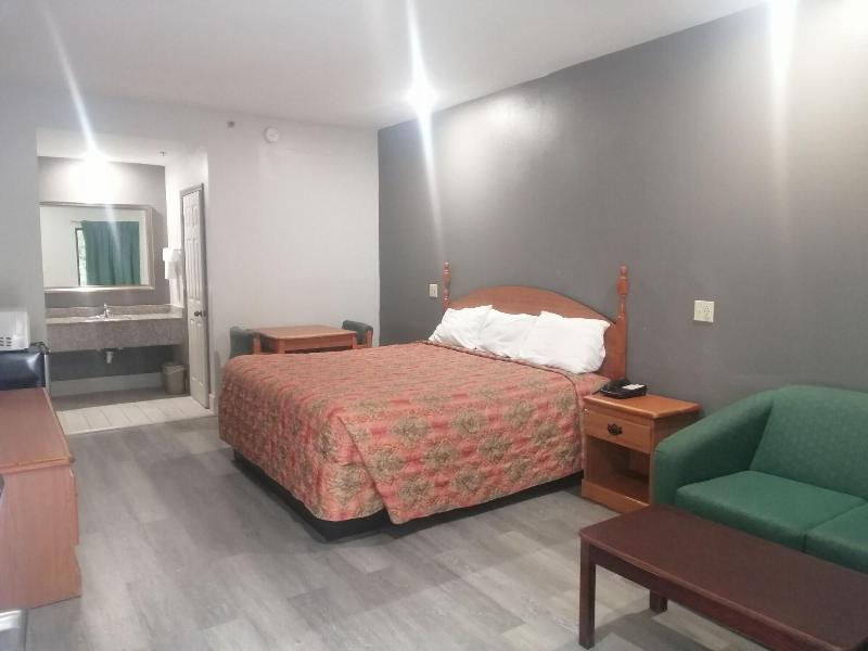 Royal Inn Suite image