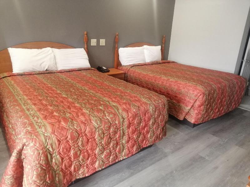 Royal Inn Suite image