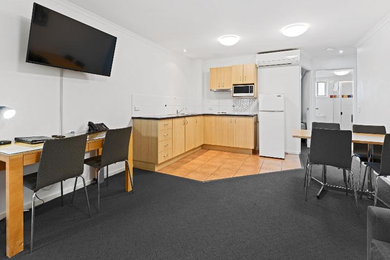 Browns Plains Motor Inn image