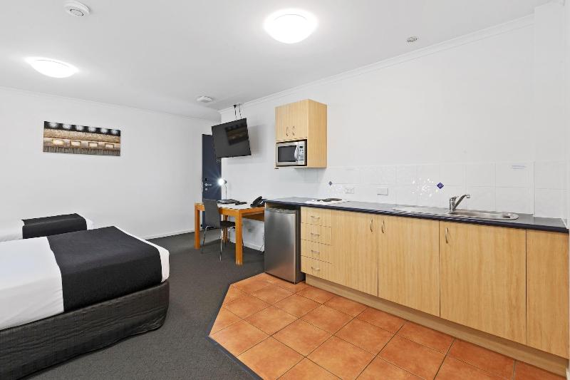 Browns Plains Motor Inn image