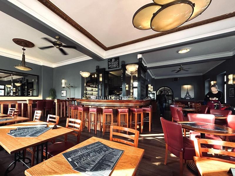 Hotel Brasserie image
