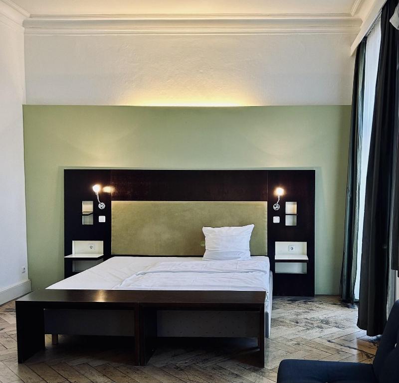 Hotel Brasserie image