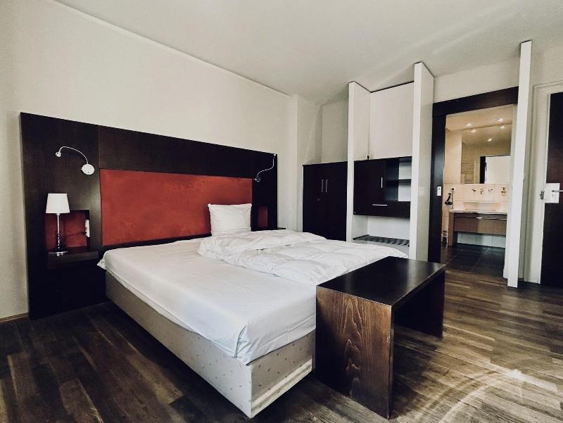 Hotel Brasserie image