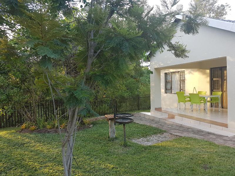 Sand River Cottages image