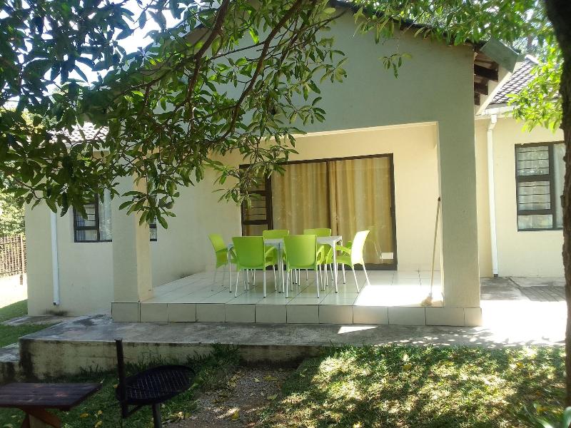 Sand River Cottages image