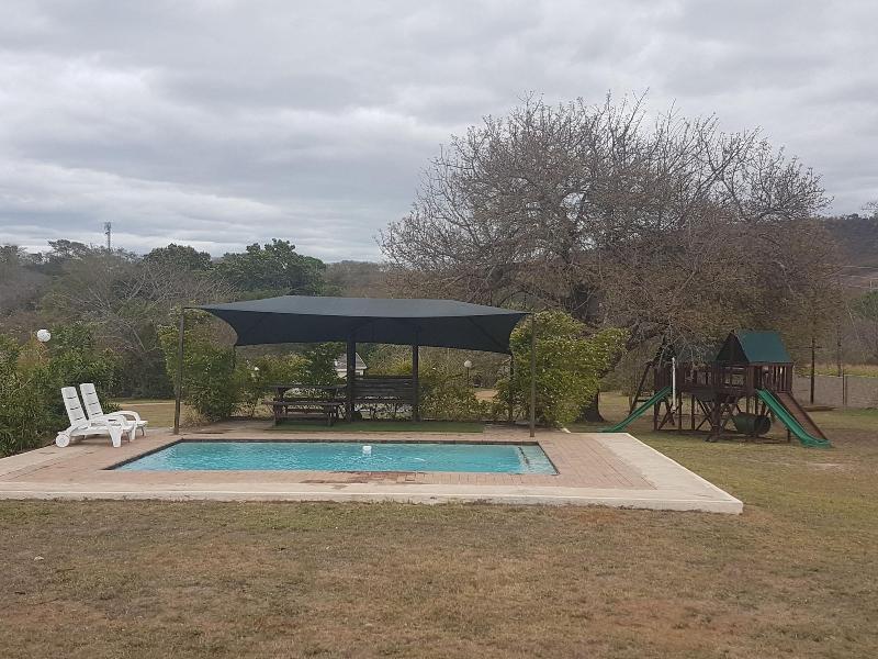 Sand River Cottages image