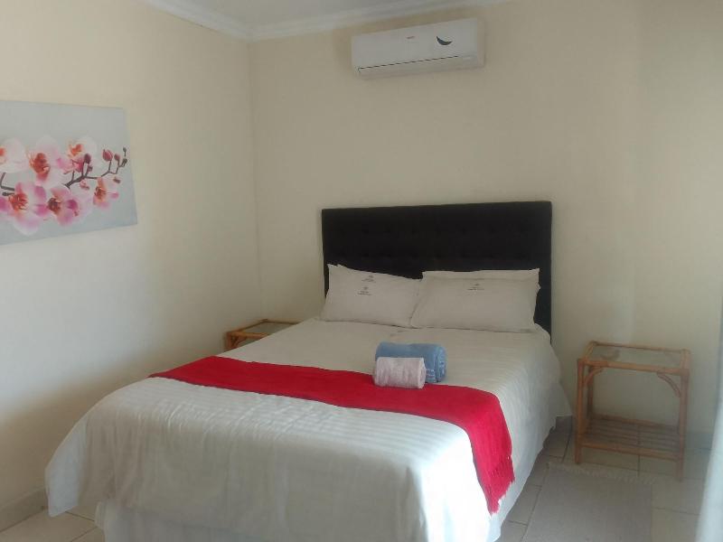 Sand River Cottages image